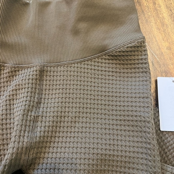 Good American Leggings NWT - Picture 3 of 4